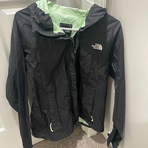 Women’s north face rain jacket